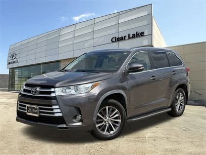 Used 2017 Toyota Highlander XLE