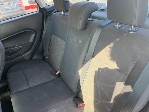 Used 2013 Ford Fiesta SE FWD image 17