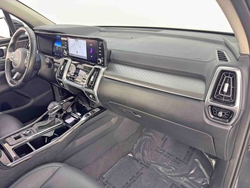Used 2023 Kia Sorento SX image 14