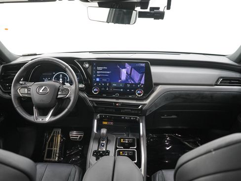 Used 2024 Lexus TX 500h AWD image 14