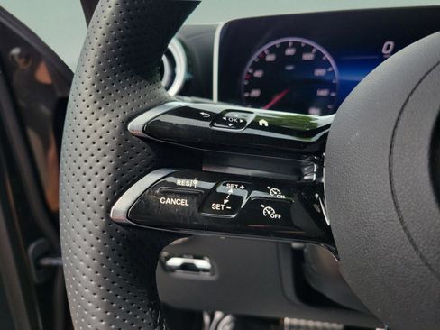 Certified 2026 Mercedes-Benz GLC 300 4MATIC image 25