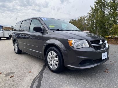 Used 2017 Dodge Grand Caravan SE w/ Power Window Group