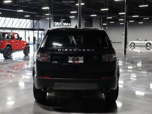 Used 2017 Land Rover Discovery Sport SE AWD/4WD image 6