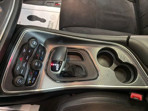 Used 2017 Dodge Challenger GT w/ Technology Group image 19