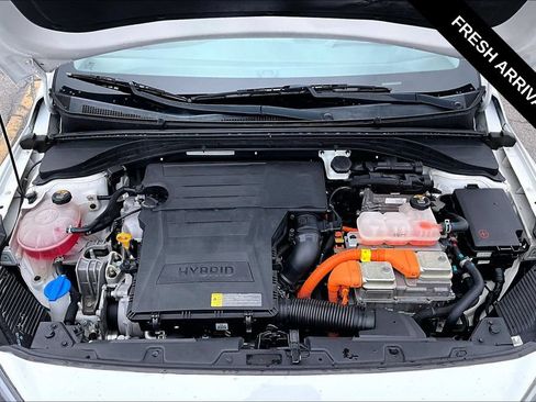 Used 2020 Hyundai Ioniq SE FWD image 28