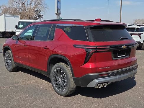 New 2026 Chevrolet Traverse LT w/ Sun and Wheel Package image 2