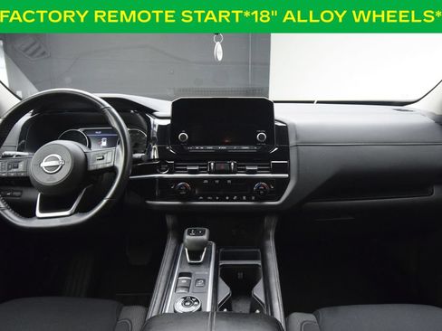 Used 2025 Nissan Pathfinder SV AWD/4WD image 4