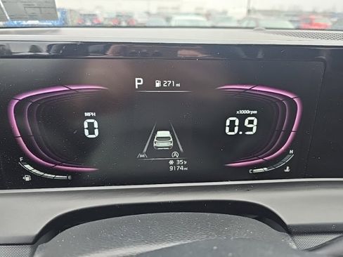 Certified 2024 Kia Seltos LX image 11