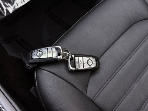 Used 2018 Ford Fusion SE w/ Equipment Group 602A FWD image 36
