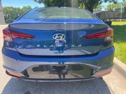 Used 2019 Hyundai Elantra SEL FWD image 6