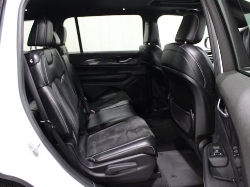 Used 2023 Jeep Grand Cherokee L Laredo AWD/4WD image 24