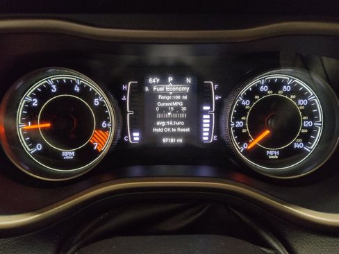 Used 2014 Jeep Cherokee Latitude image 23