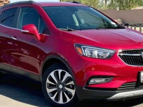 Used 2018 Buick Encore Preferred image 1