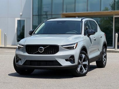 Certified 2026 Volvo XC40 B5 Plus