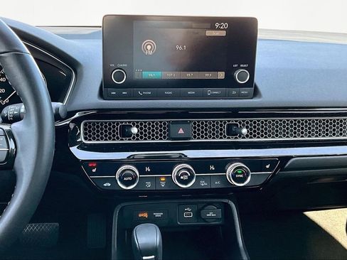 Used 2024 Honda Civic EX-L image 10