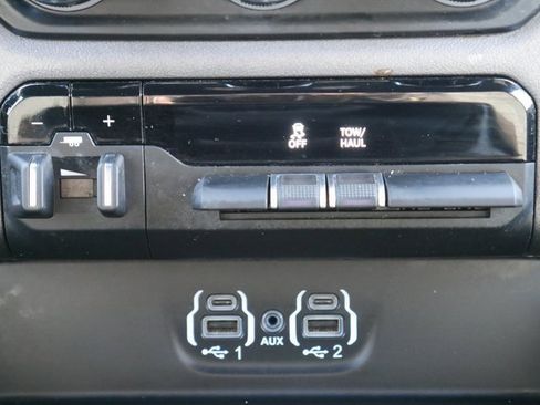 Used 2021 RAM 1500 Big Horn image 19