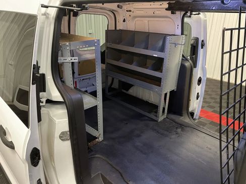 Used 2016 Ford Transit Connect XLT image 43