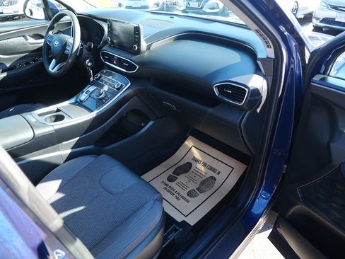 Used 2022 Hyundai Santa Fe SE image 16