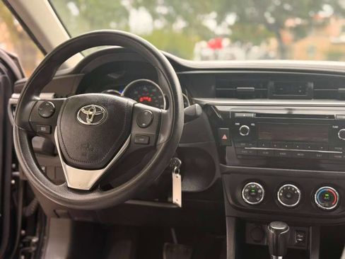 Used 2014 Toyota Corolla L FWD image 19
