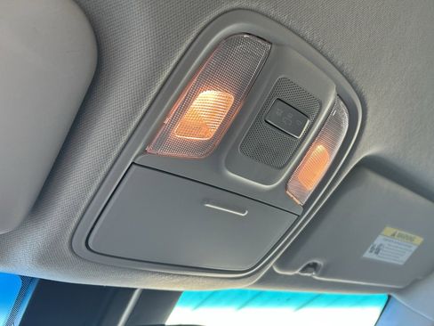 Used 2022 Kia Niro EX w/ Cold Weather Package image 27