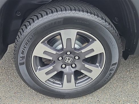 Certified 2018 Honda Ridgeline RTL-T image 9