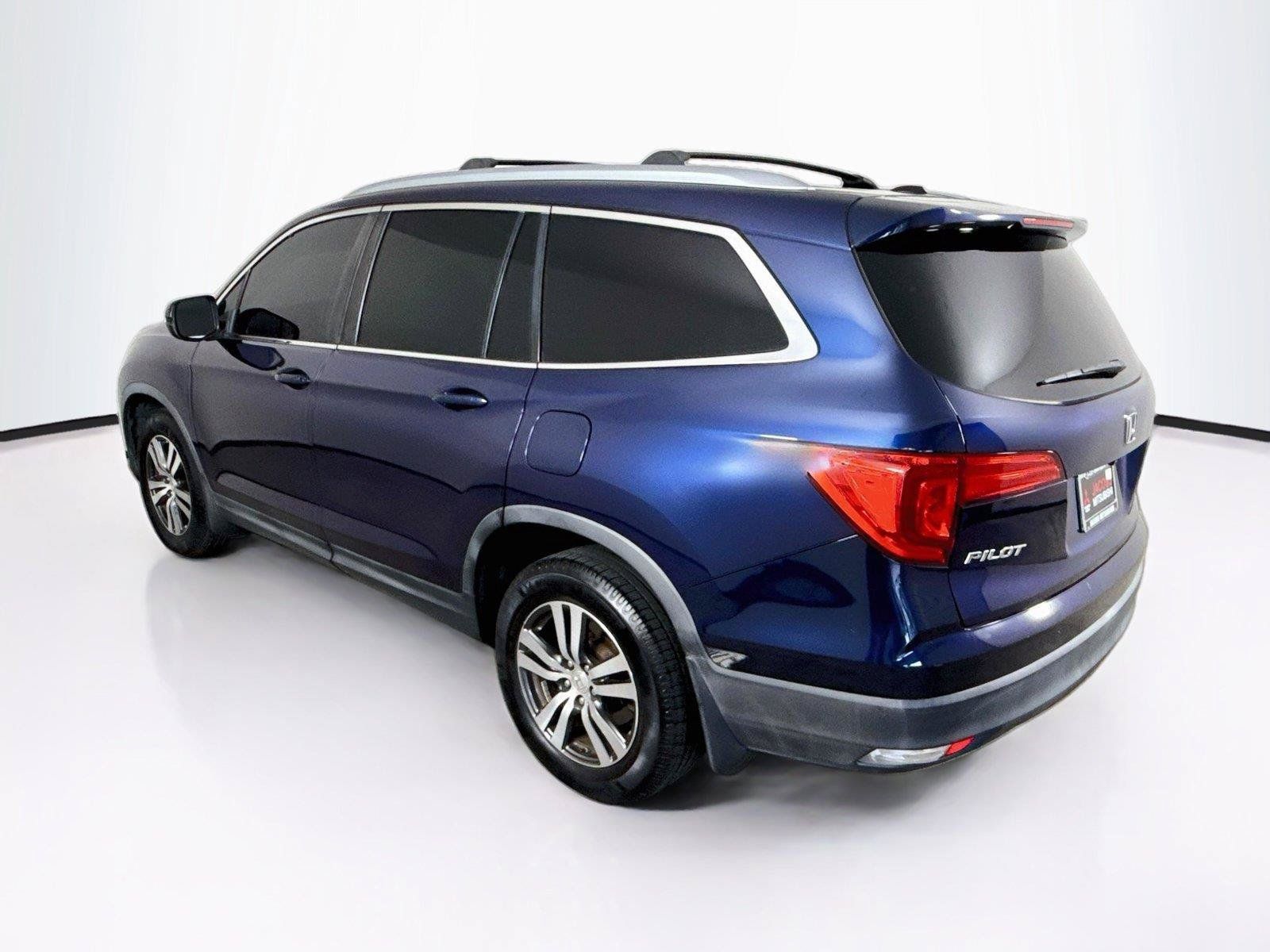 Used 2016 Honda Pilot EX-L image 3