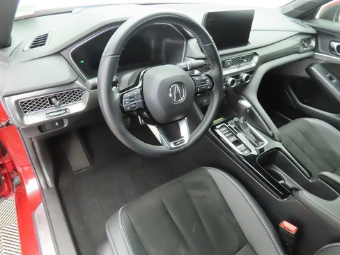 Used 2024 Acura Integra A-Spec image 9
