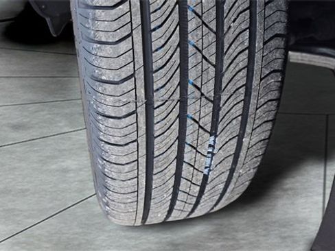 Used 2022 Buick Envision Essence w/ Safety Package image 32