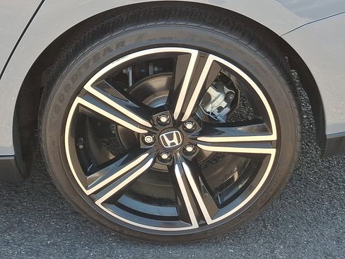 Used 2024 Honda Accord Sport image 26