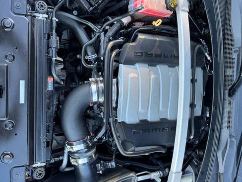 Used 2017 Chevrolet Camaro SS image 27