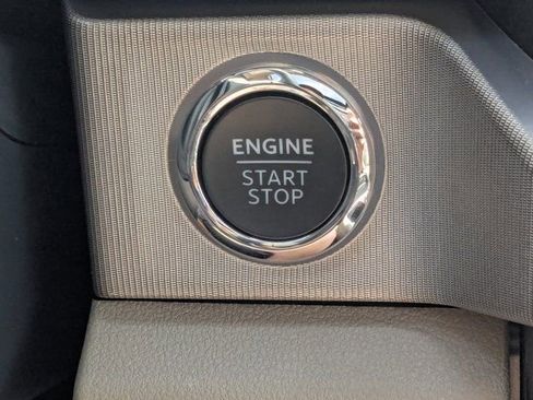 New 2026 Ford F450 Platinum w/ Platinum Plus Package image 29