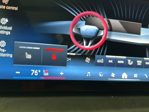Used 2024 BMW X5 xDrive40i w/ Premium Package AWD/4WD image 17