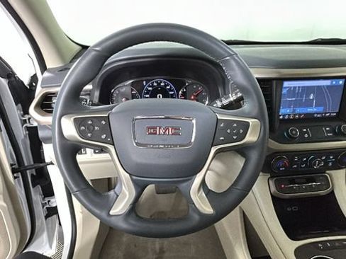 Used 2023 GMC Acadia Denali w/ Denali Ultimate Package AWD/4WD image 14