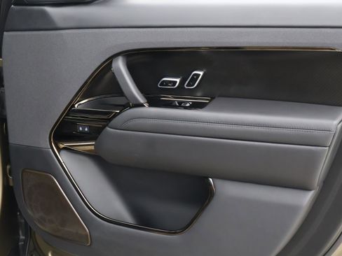 Used 2024 Land Rover Range Rover Sport SV Edition One Carbon Bronze image 27