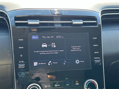 Certified 2023 Hyundai Tucson SE w/ Winter Package image 24