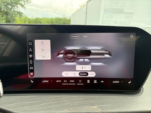 New 2026 Audi Q3 quattro 2.0T AWD/4WD image 16