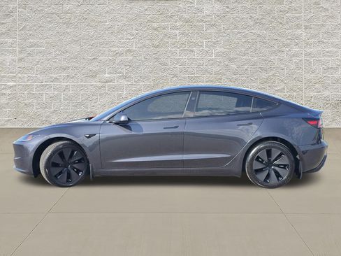 Used 2025 Tesla Model 3 Long Range AWD/4WD image 4
