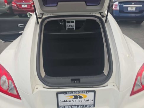 Used 2004 Chrysler Crossfire Limited image 10