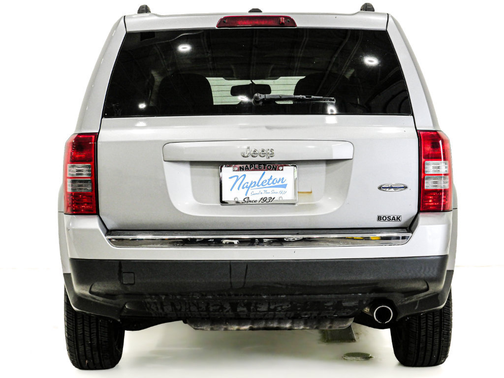 Used 2017 Jeep Patriot High Altitude FWD image 8