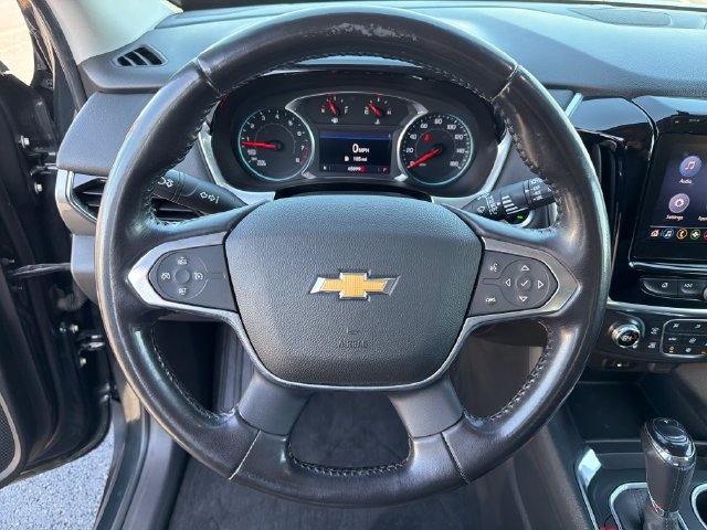 Used 2020 Chevrolet Traverse LT FWD image 16