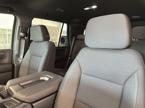 New 2026 Chevrolet Tahoe LS image 4