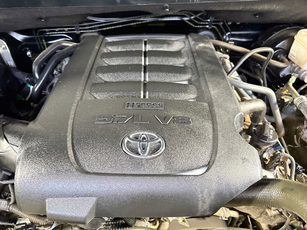 Used 2018 Toyota Tundra SR5 w/ SR5 Upgrade Package AWD/4WD image 33