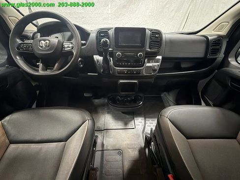 Used 2024 RAM ProMaster 2500 w/ Convenience Group FWD image 6