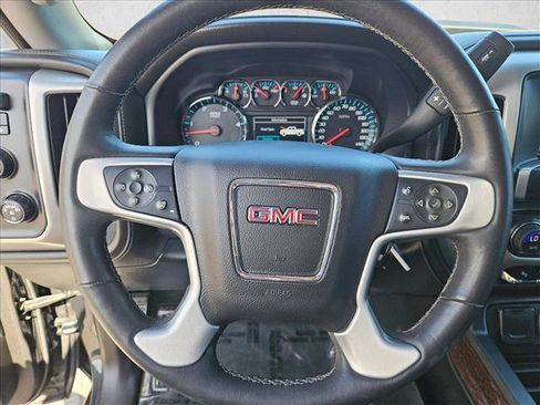 Used 2017 GMC Sierra 2500 SLT w/ Duramax Plus Package AWD/4WD image 17