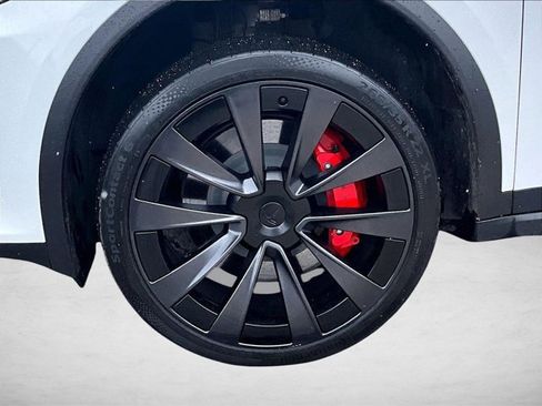 Used 2023 Tesla Model X Plaid image 8