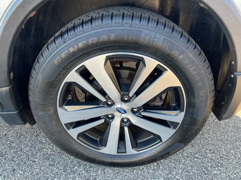 Used 2019 Subaru Outback 2.5i Limited w/ Protection Package #1 AWD/4WD image 9