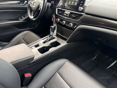 Used 2019 Honda Accord Sport image 31