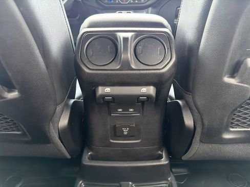 Used 2021 Jeep Wrangler Unlimited Rubicon 4xe w/ Cold Weather Group AWD/4WD image 19