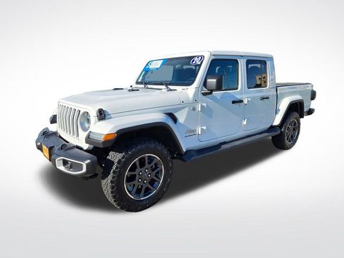 Used 2020 Jeep Gladiator Overland w/ LED Lighting Group AWD/4WD image 9