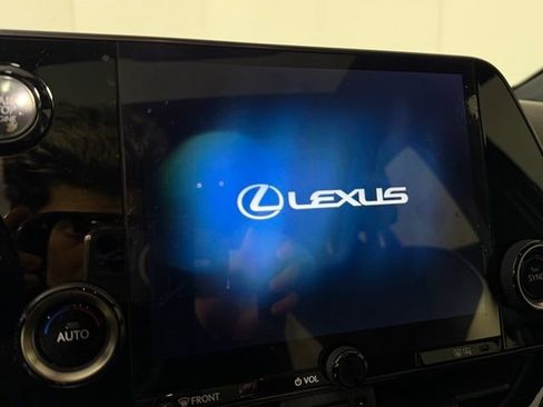 Certified 2024 Lexus NX 250 FWD w/ Premium Package image 19